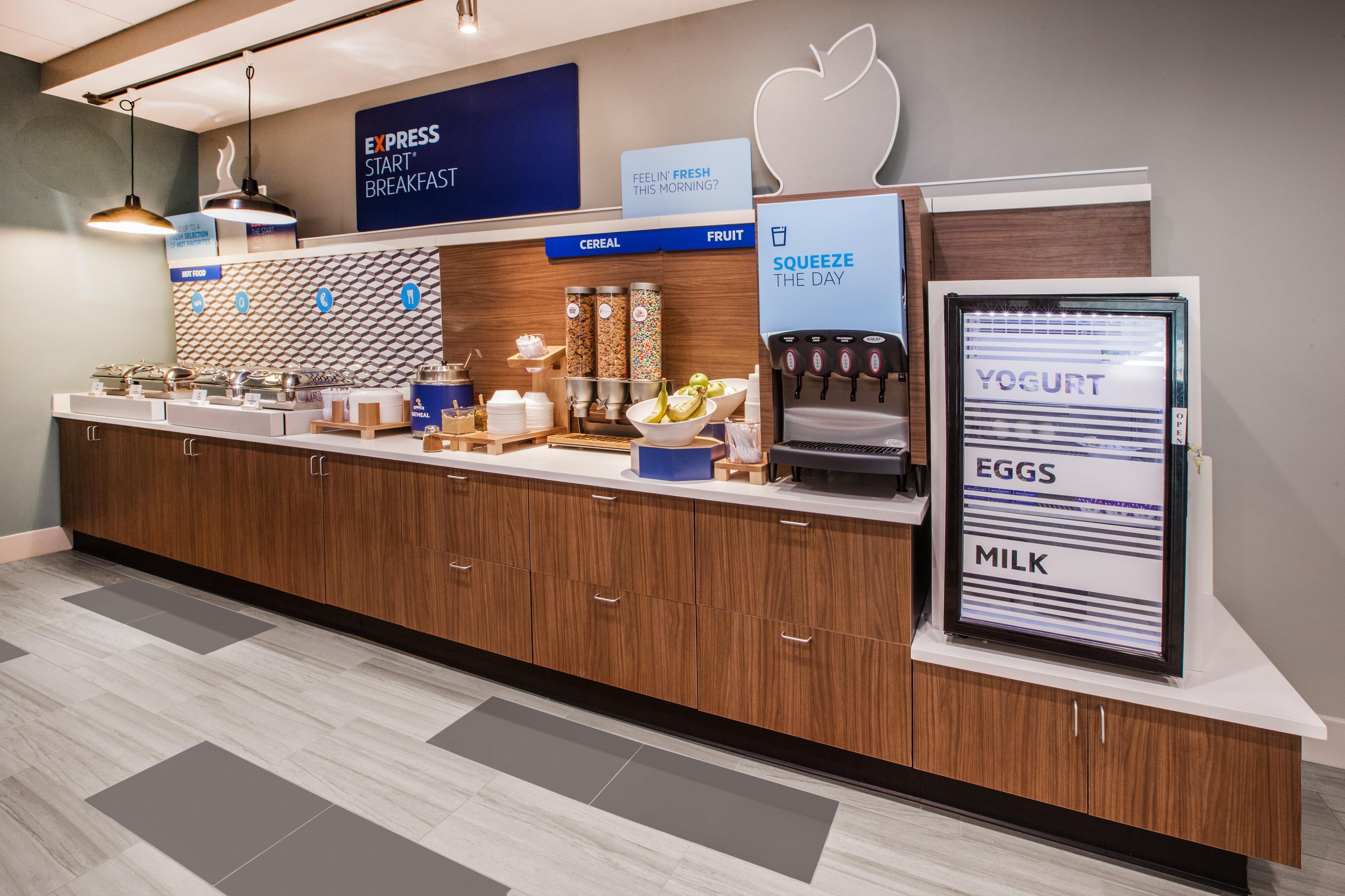 Holiday Inn Express & Suites - Fayetteville South By Ihg Εξωτερικό φωτογραφία