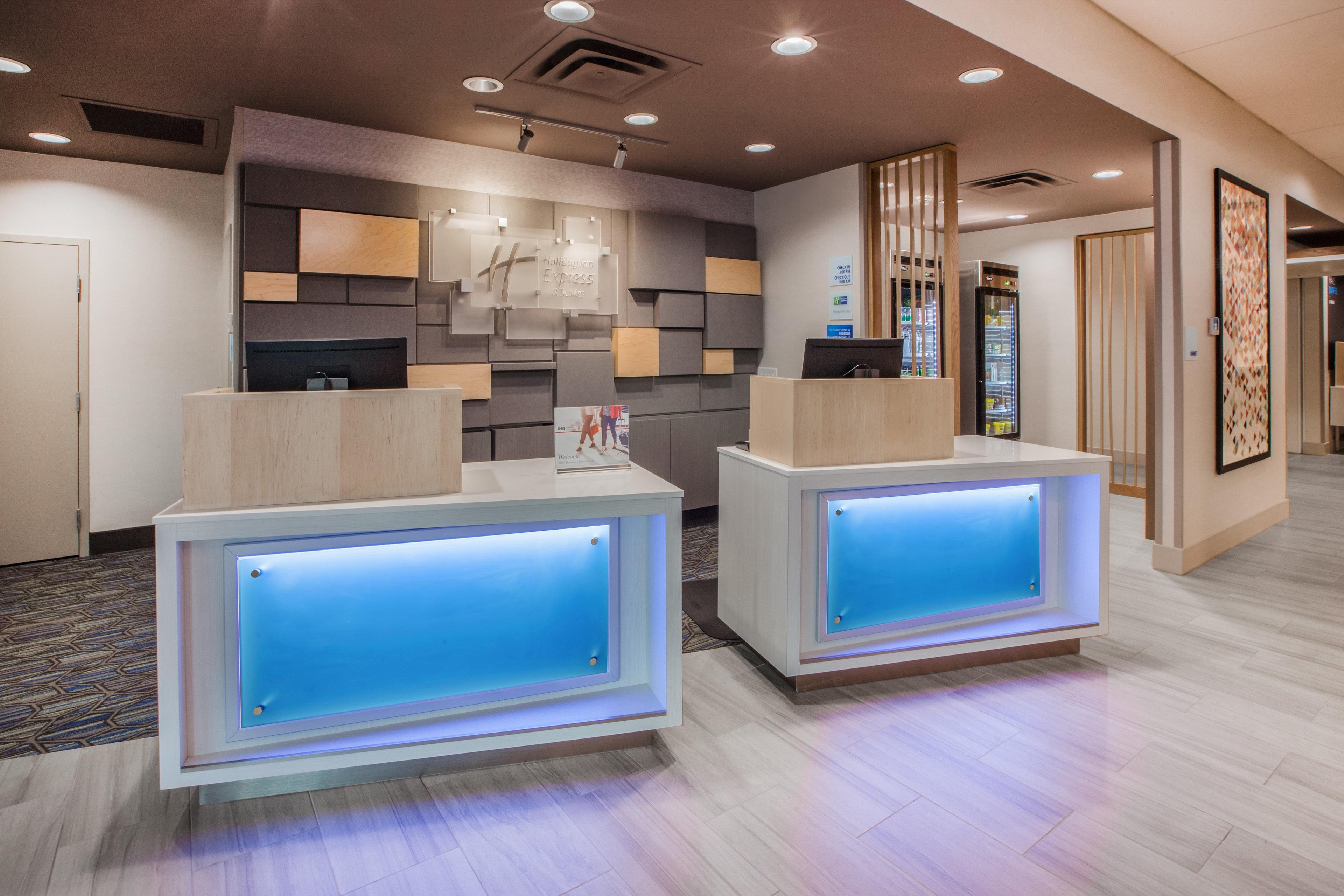 Holiday Inn Express & Suites - Fayetteville South By Ihg Εξωτερικό φωτογραφία